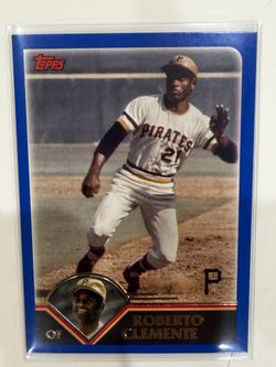 Topps Roberto Clemente Pittsburgh Pirates Baseball Card