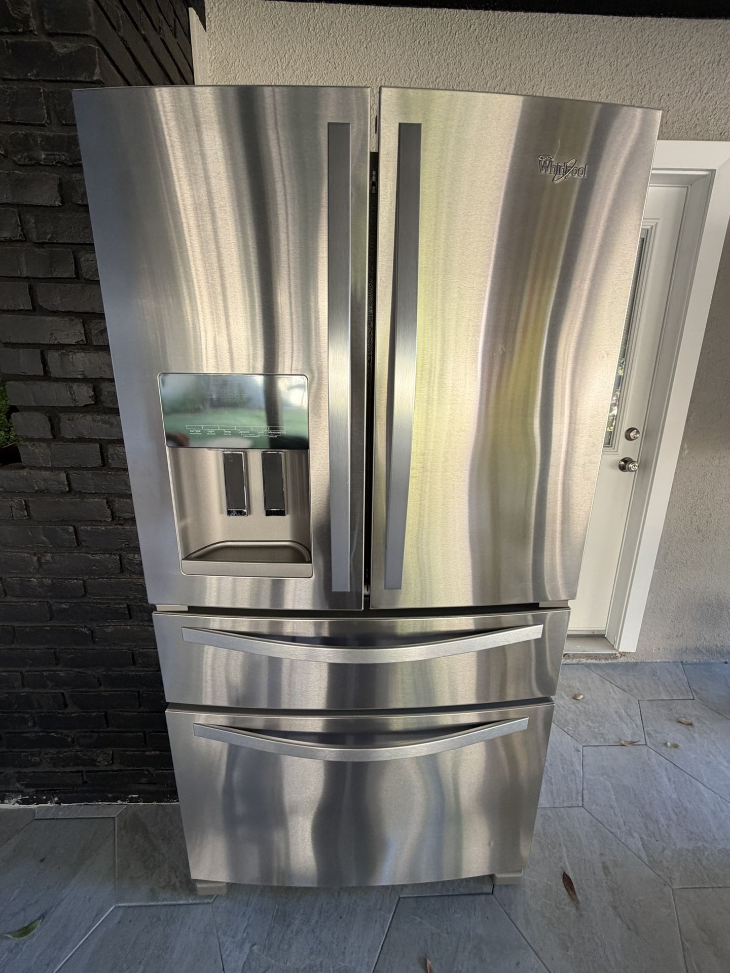 Whirlpool Fridge Model: WRX735SDBM00