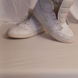 Nike Air Jordan 1