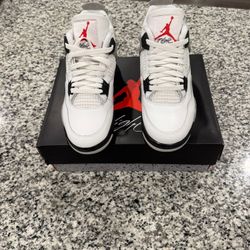 Nike Jordan 4 