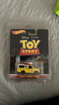 Hot Wheels Premium Toy Story Pizza Planet Truck