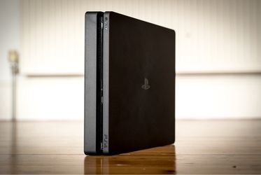 PlayStation 4 slim