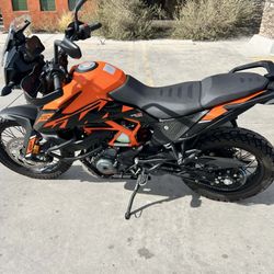 2023 KTM 390 Adventure 