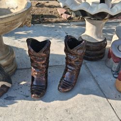 Concrete  boots 
