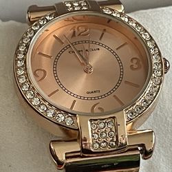 Watch Gold plated  Needs Battery 