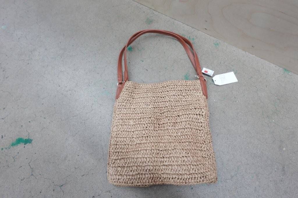 Time and Tru Women’s Packable Straw Tote Bag Purse in Natural Tan