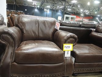 Rocky Mountain Leather Brown Distressed Nailhead Oversized Chair