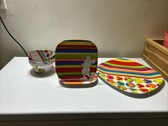 Disney Mickey Mouse Melamine Works 10 Piece Set.