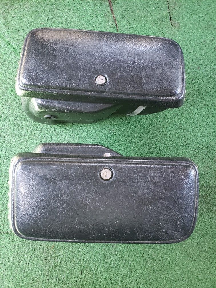 Motorcycle Saddlebag