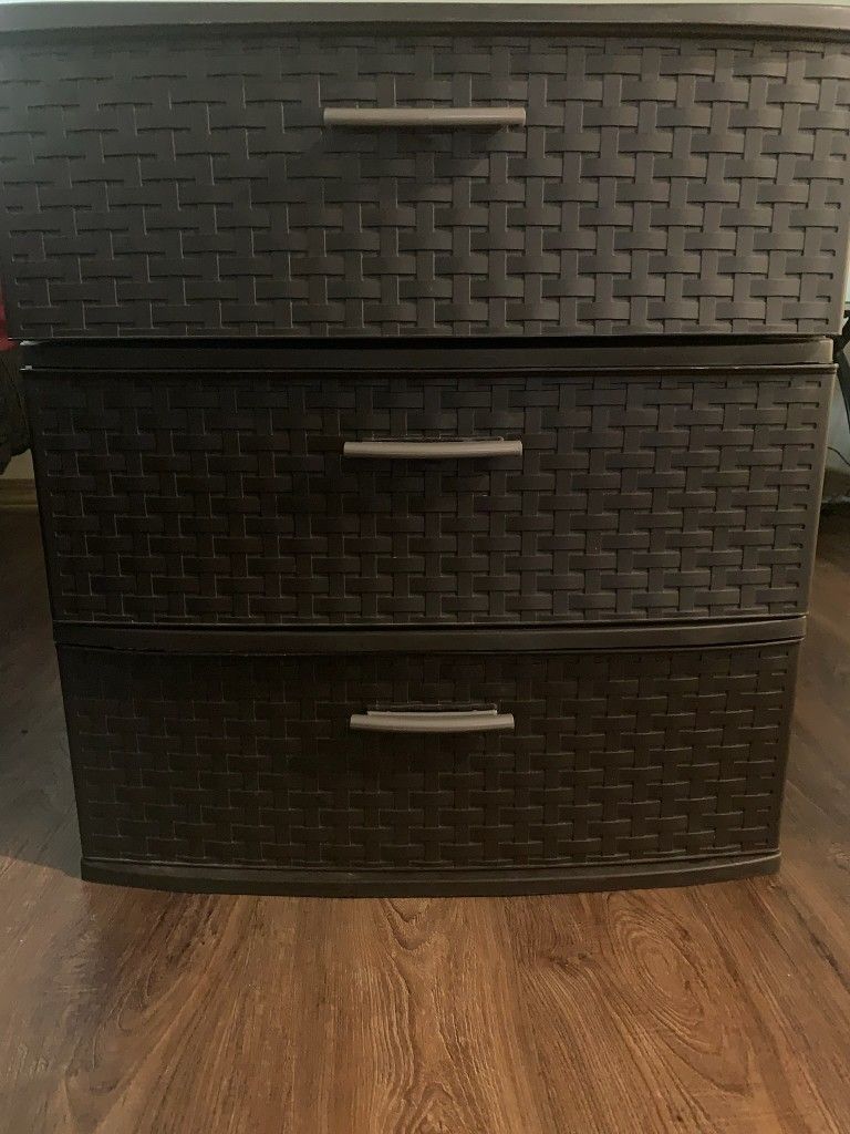 Sterilite 3-Drawer Wide Weave Tower