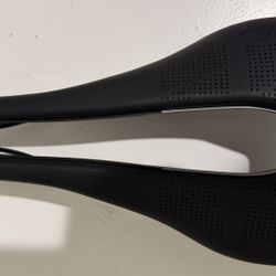 Selle Italia Saddle SLR— 130mm L3 — Excellent Condition 