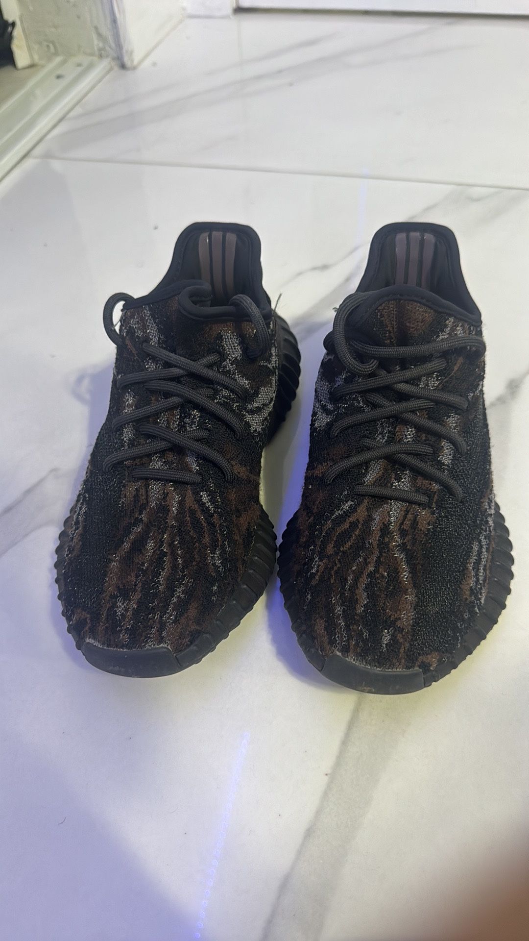 Adidas Yeezy Shoes