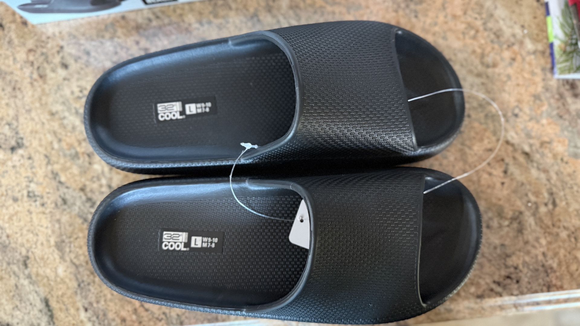 Cushion Slides Size L