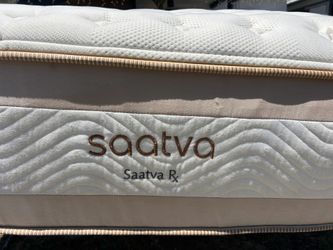Saatva Rx queen mattress like new