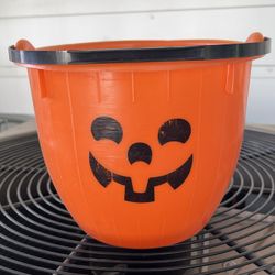 BLINKY Plastic Assembly Corp Blow Mold Halloween Pumpkin/Trick/Treat Bucket