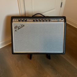 Fender Deluxe Reverb Guitar Amplifier