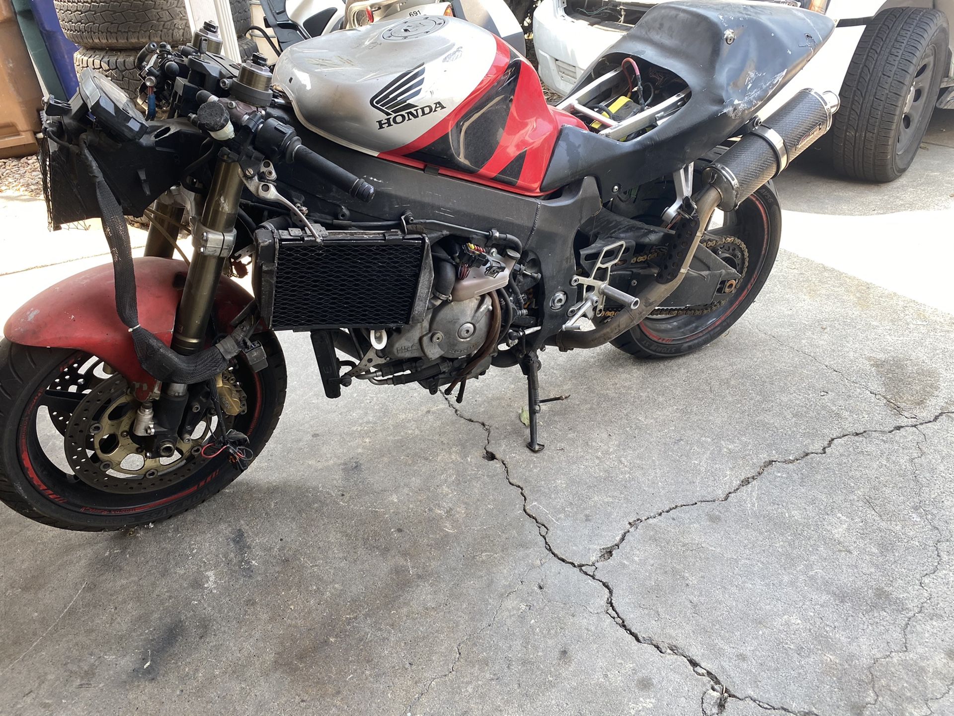 2003 Honda RC51 project bike