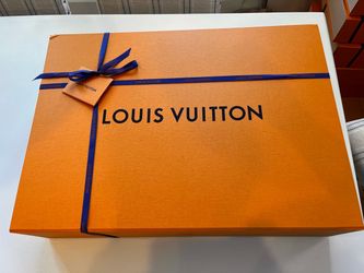 Louis Vuitton Box Large with ribbon, gift tag, blank envelope & card
