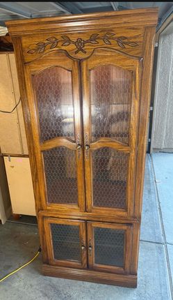 Curio / Display Case / Storage Cabinet