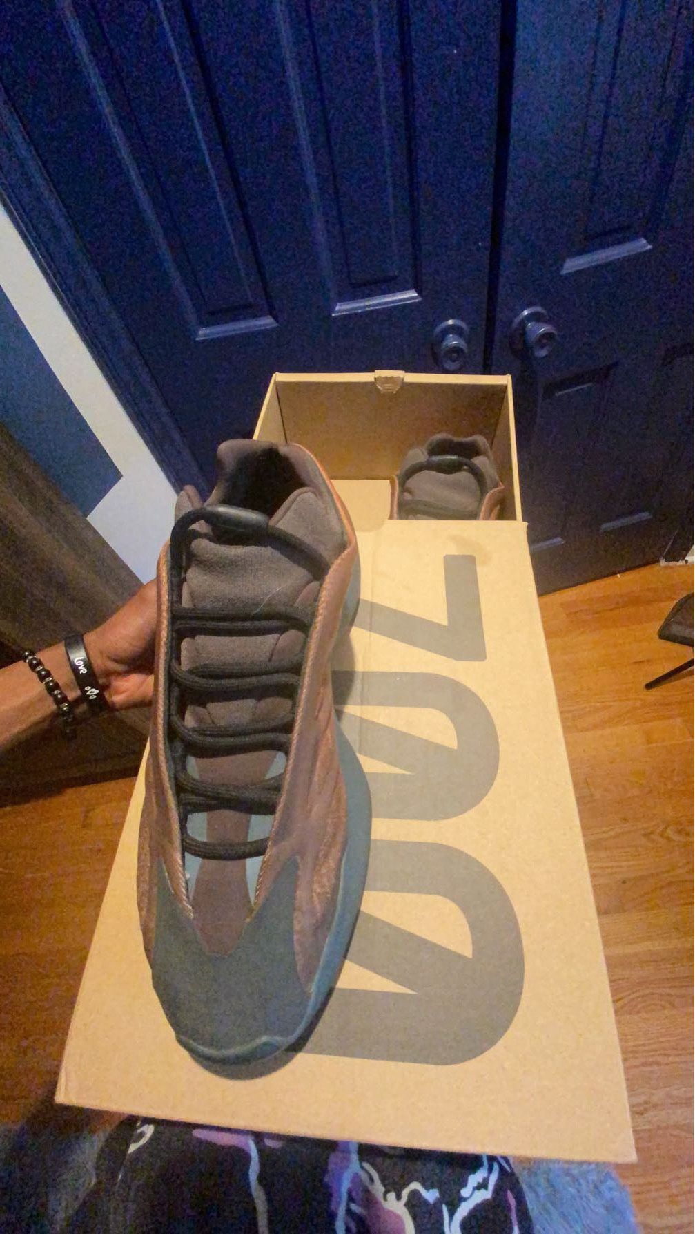 Yeezy 700v3 Copper Fade