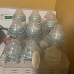Tommee Tippee Baby Bottle Bundle