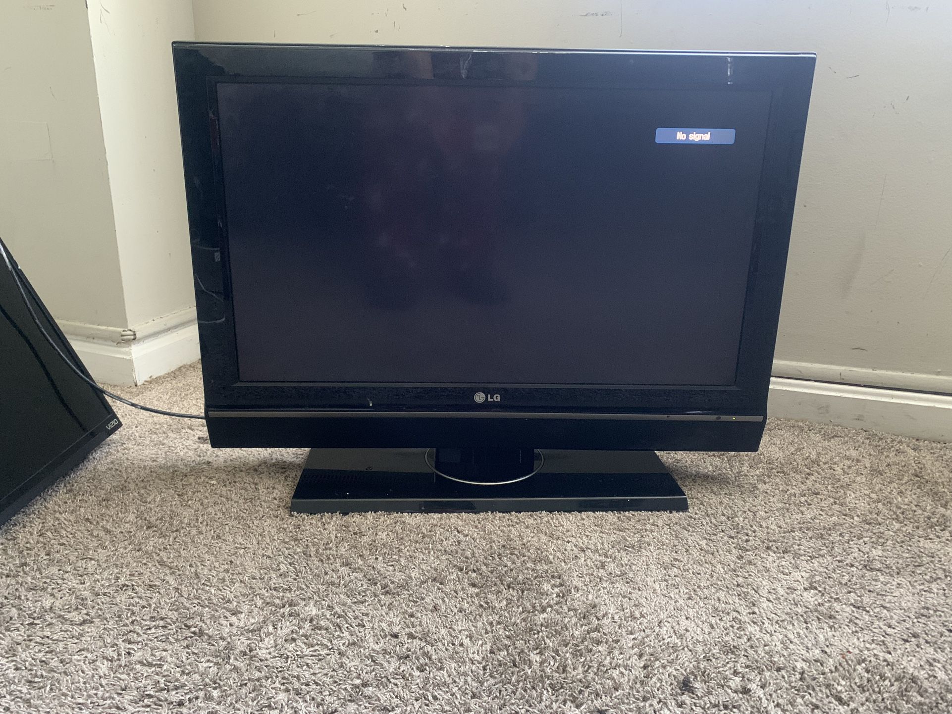 LG 32LC50C 32" TV
