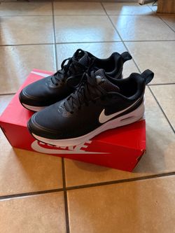 Women’s Nike shoes