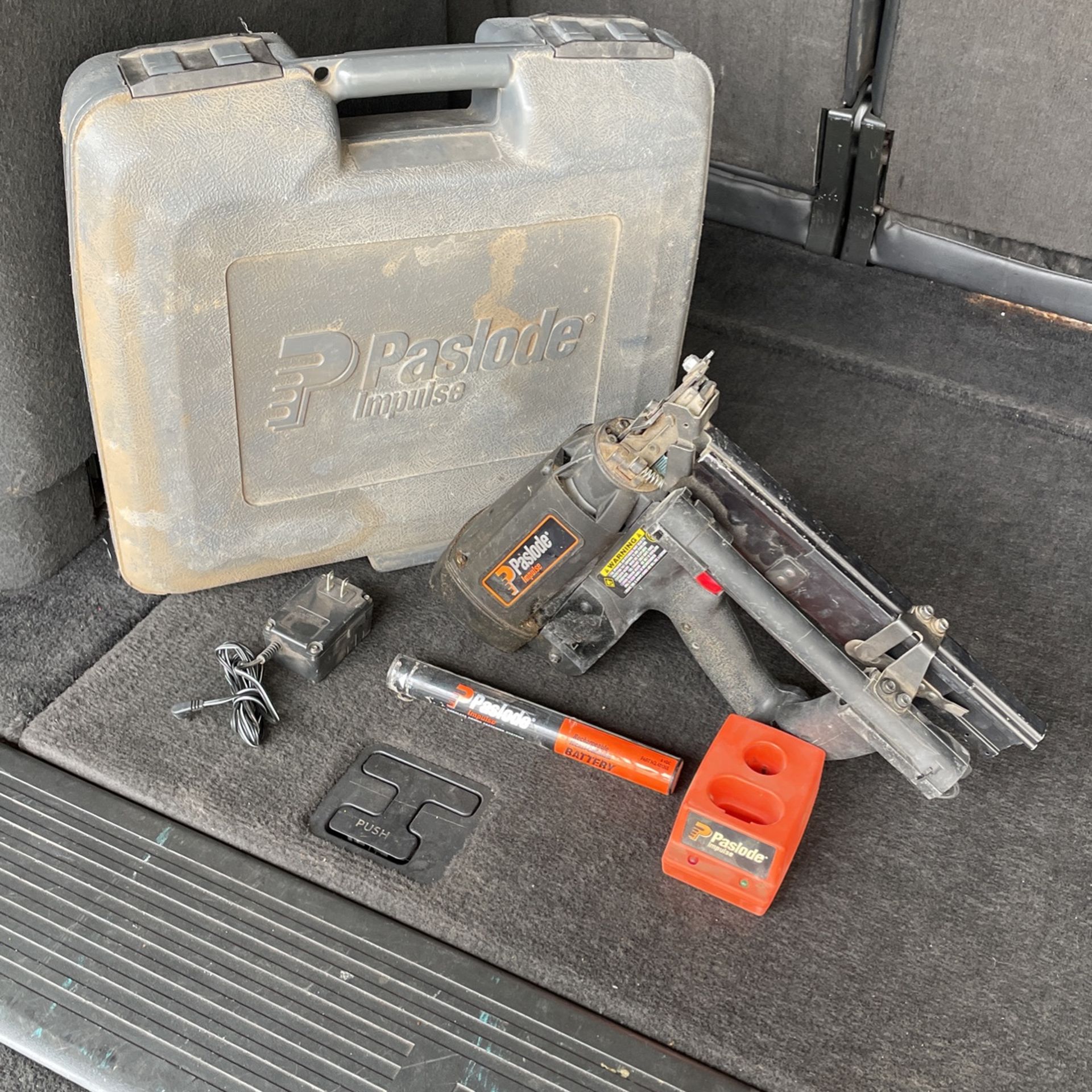 Paslode Impulse Power Staple Gun