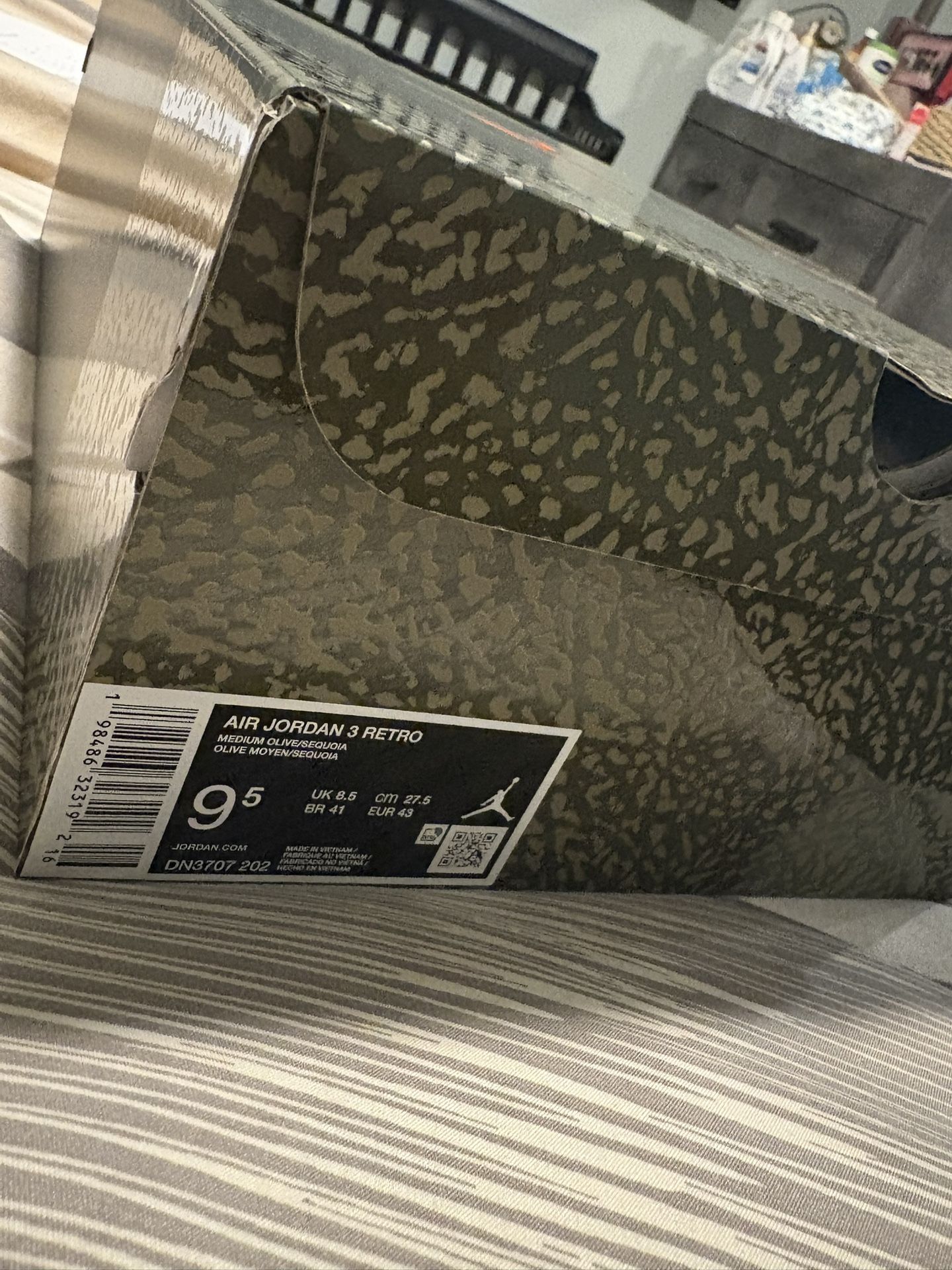 Jordan 3 Retro Medium Olive 