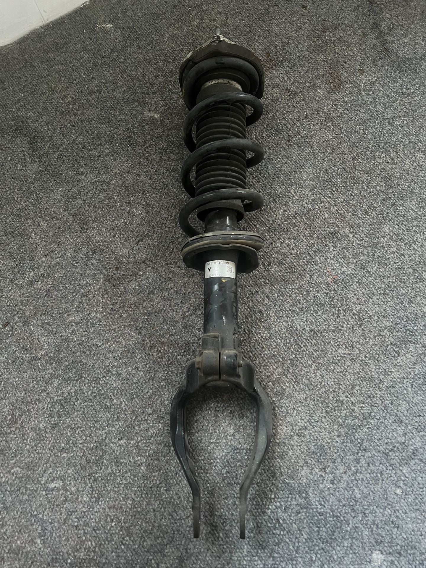 Shock Absorber For Infiniti Q50