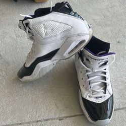 Nike Air Jordan B'Loyal GS WHITE/COURT PURPLE-BLACK Size 10.5