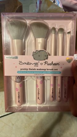 Make up brushes