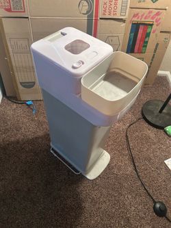 Diaper trash caddy
