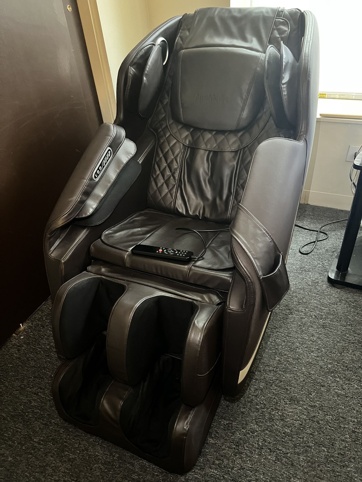 Deluxe Massage Chair