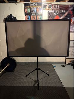 60” projector screen with tripod