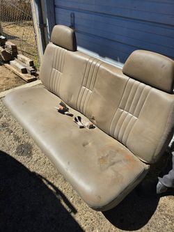 Bench seat