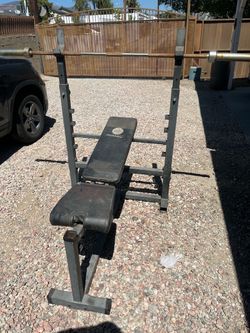 Bench press with bar