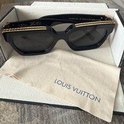 Louis Vuitton 1.1 Millionaires