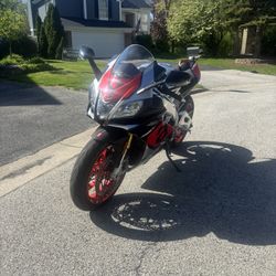 2018 Aprilia Rsv4
