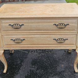 Thomasville wood distressed credenza console table chest dresser sideboard buffe