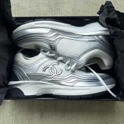 Chanel CC Logo Sneaker