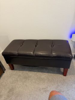 Dressing bench
