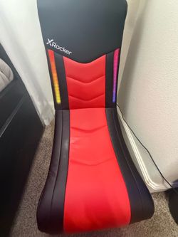 Floor gaming chair