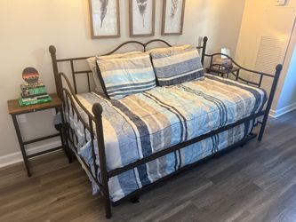 Metal Daybed Frame with Trundle