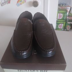 Man Leather Shoes    Size. 9