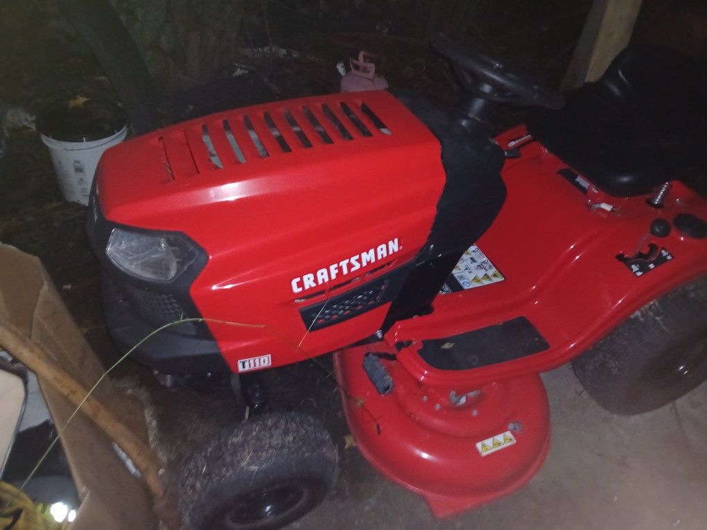 Craftsman Riding Lawn Mower