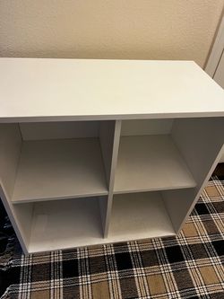 White 4-Cube Storage Shelf Unit
