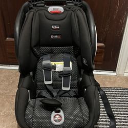 BRITAX MARATHON CLICKTIGHT 2-IN-1 CONVERTIBLE CAR SEAT