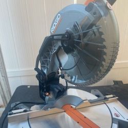 Ridgid 12" Corded Dual Bevel Miter Saw With LED Cutline Indicator MISSING BOTH FENCES