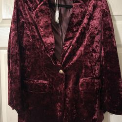 Women’s new velvet jacket new with tags